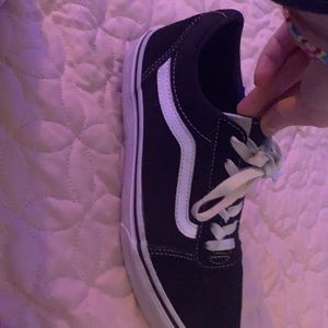 vans.. worn few times.. too small
